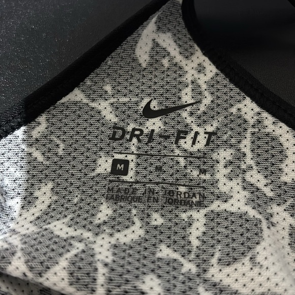 Nike Dri-Fit Thin Strap Y-back athletic tank, Swoosh reflective logo,pattern - Picture 7 of 10